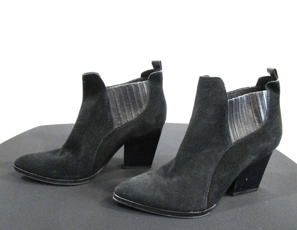 NWOB Donald J. Pliner Vale Black Suede Point Toe Block Heel Booties Women 6M